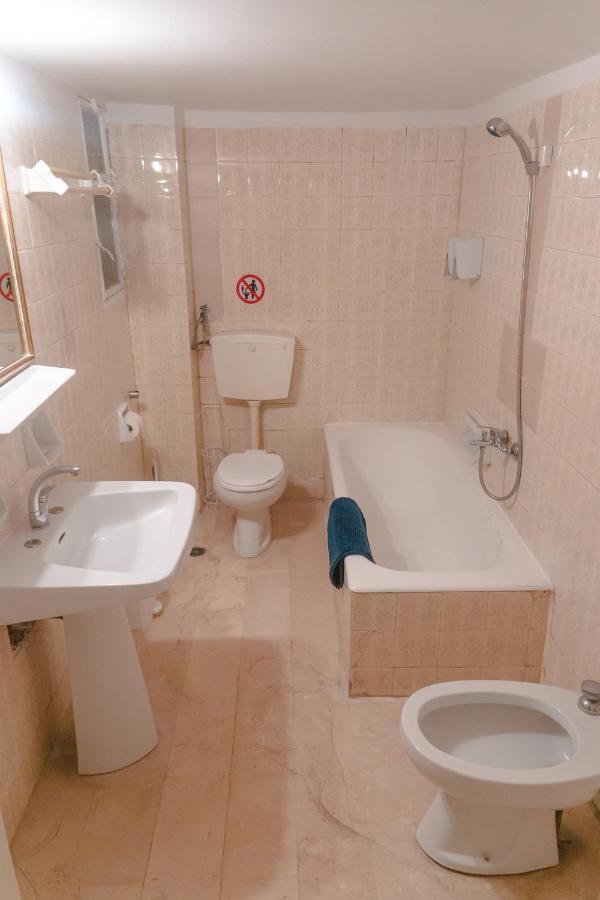 Apartment In Center Of Athen Exterior foto